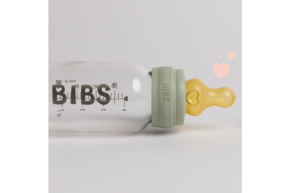 Ingrijirea si schimbarea tetinelor la biberonul BIBS