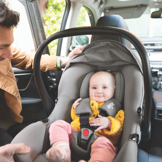 Joie - Scoica auto i-Snug 2 cu tetiera reglabila, 40-75 cm, Raven, testata ADAC si certificata R129